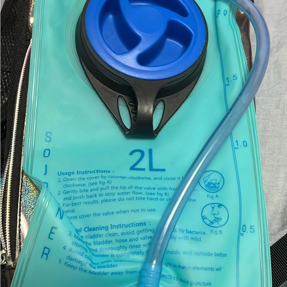 Sojourner Hydration Pack - Picture 5 of 5